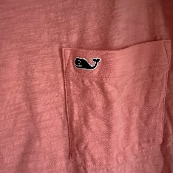 Vineyard Vines Tee EXCELLENT CONDITION 🔥LIKE NEW - Picture 2 of 3